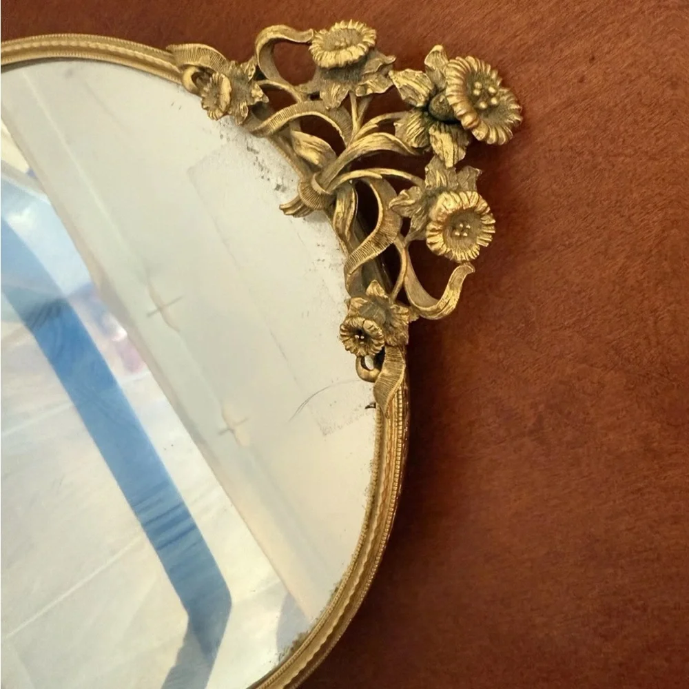 Large Vintage 24
